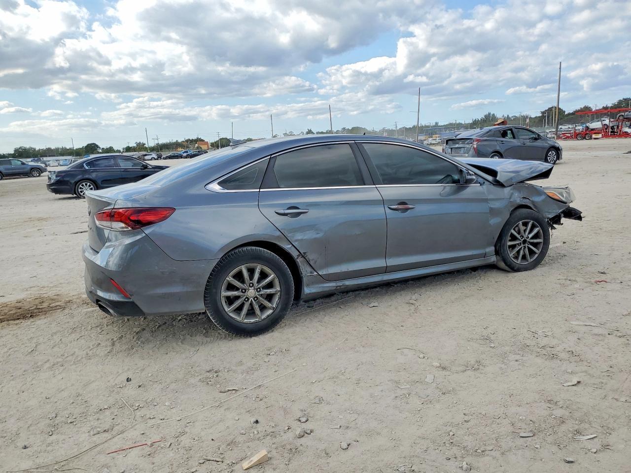 2019 Hyundai Sonata Se - Фото 3