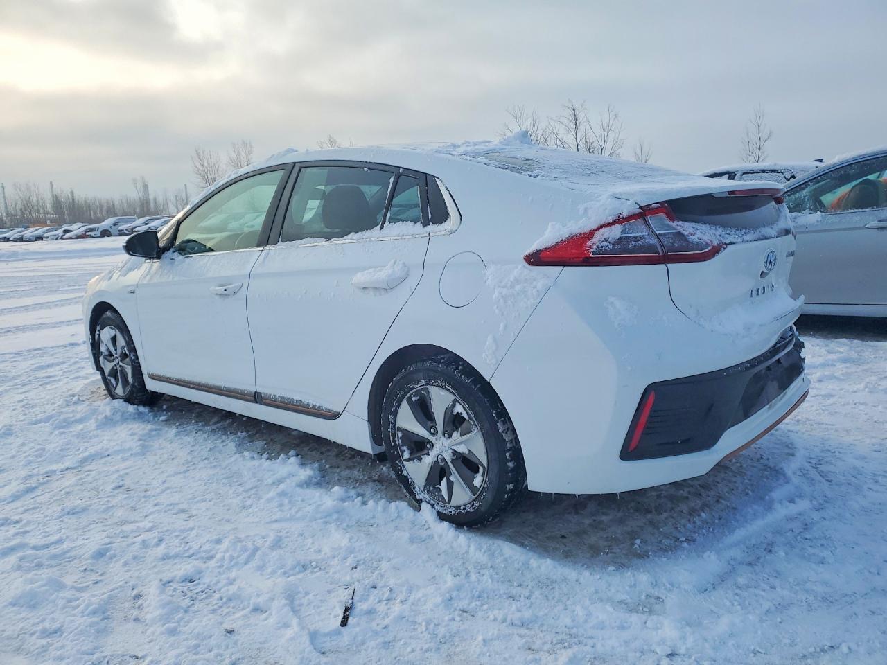 2019 Hyundai Ioniq Preferred - Фото 2