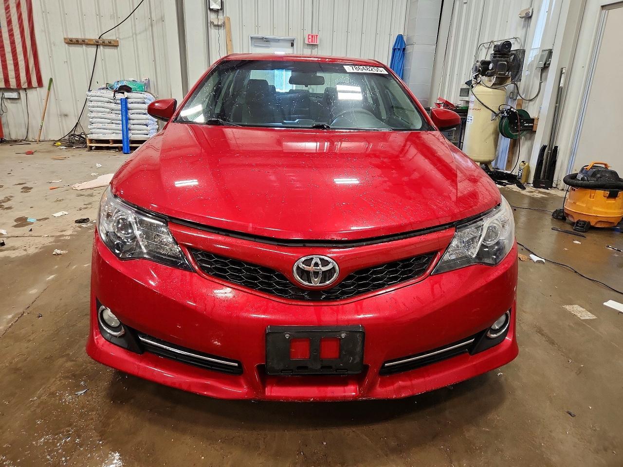 2014 Toyota Camry Se - Image 5
