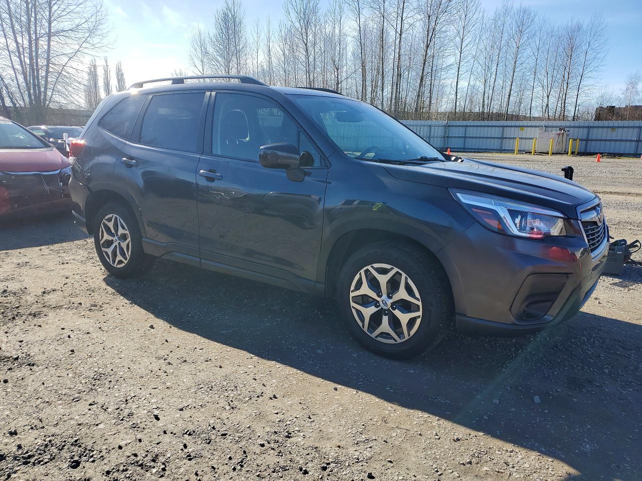 2019 Subaru Forester Premium - Фото 4