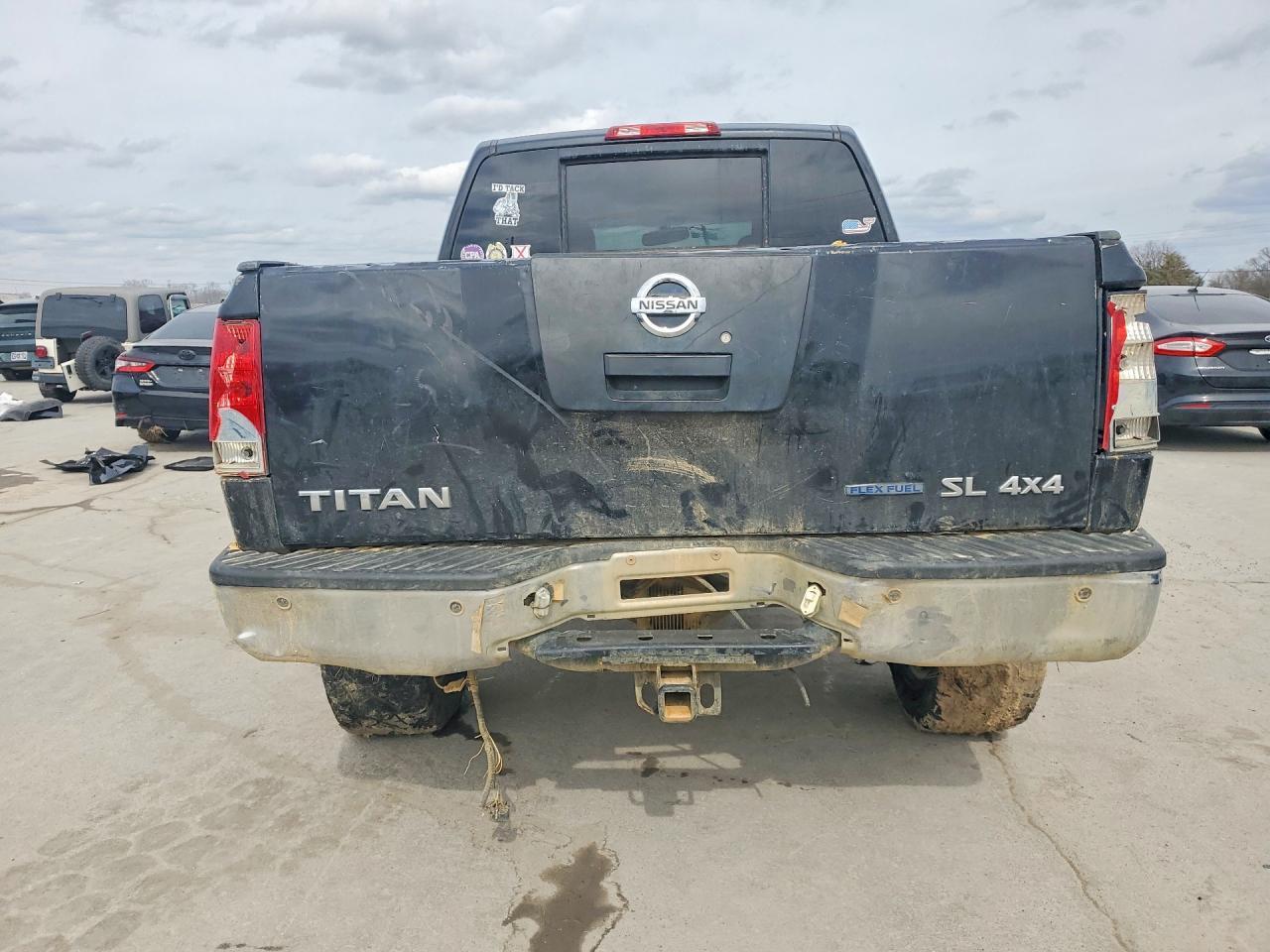2011 Nissan Titan S - Фото 6