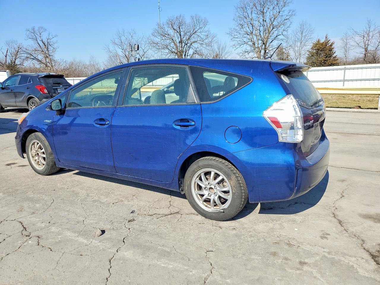 2012 Toyota Prius V - Image 2