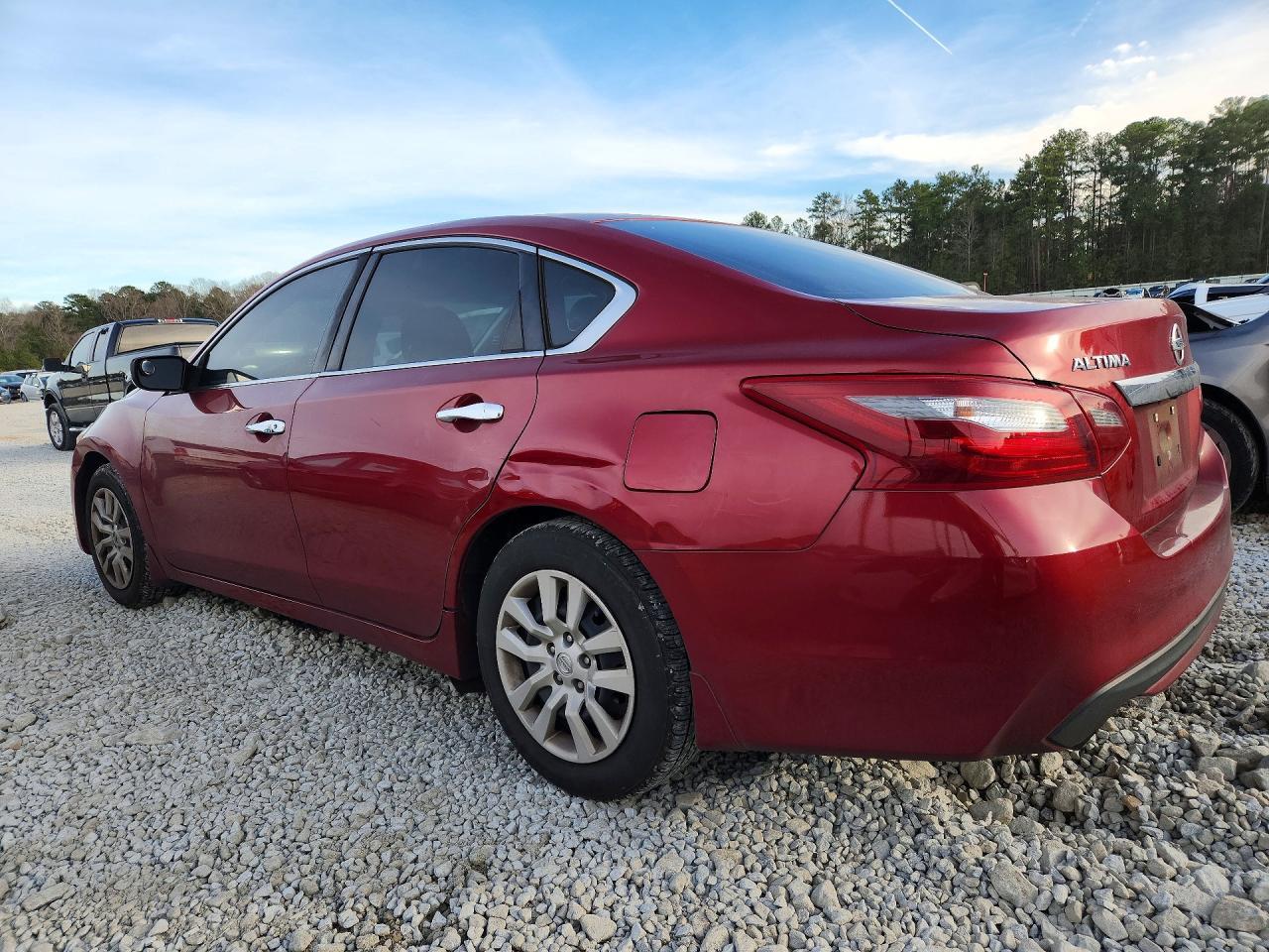 2018 Nissan Altima 2.5 - Фото 2