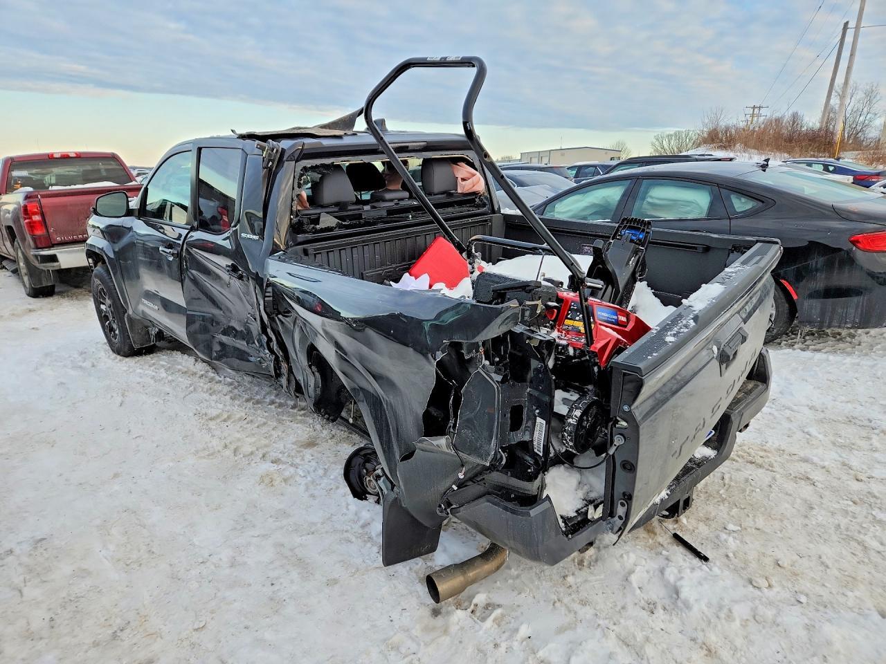 2025 Toyota Tacoma Double Cab - Image 2