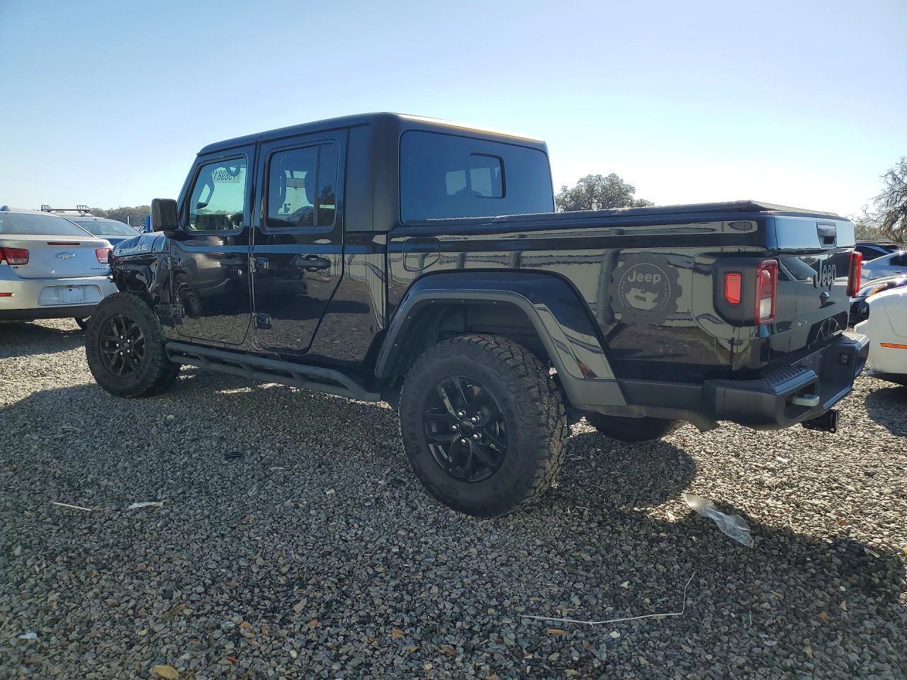 2022 Jeep Gladiator Sport - Фото 2