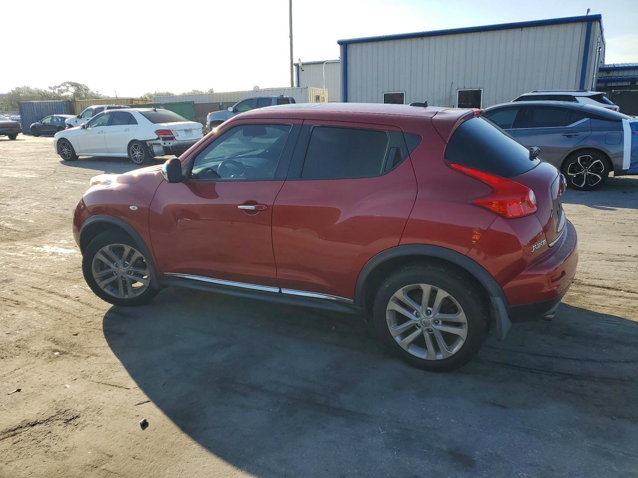 2013 Nissan Juke S - Фото 2