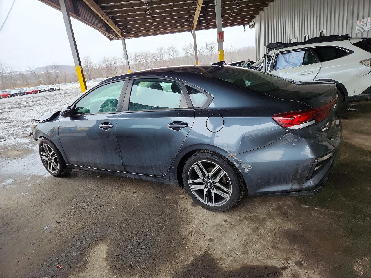 2019 Kia Forte Gt Line - Image 2