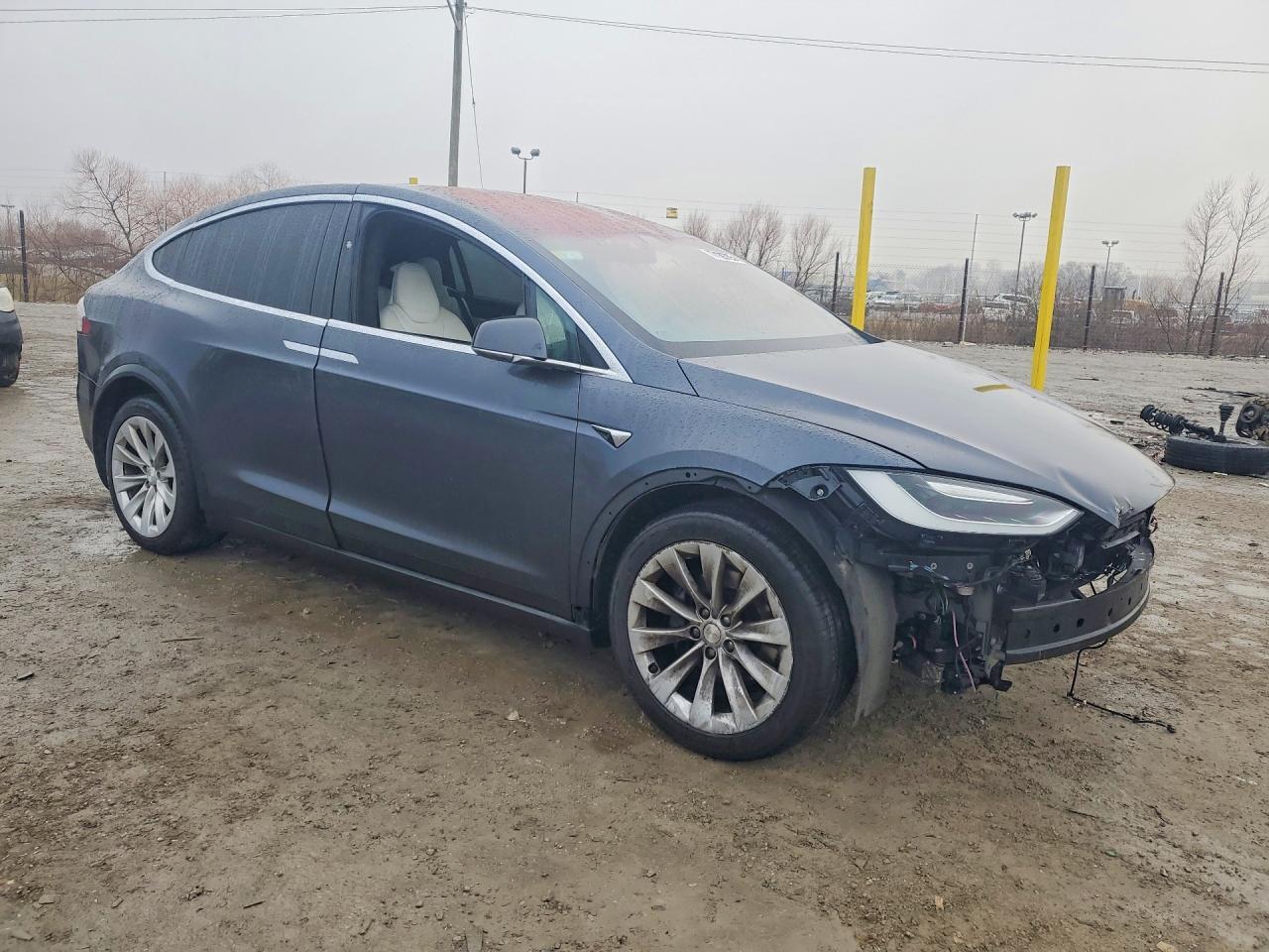 2017 Tesla Model X - Фото 4