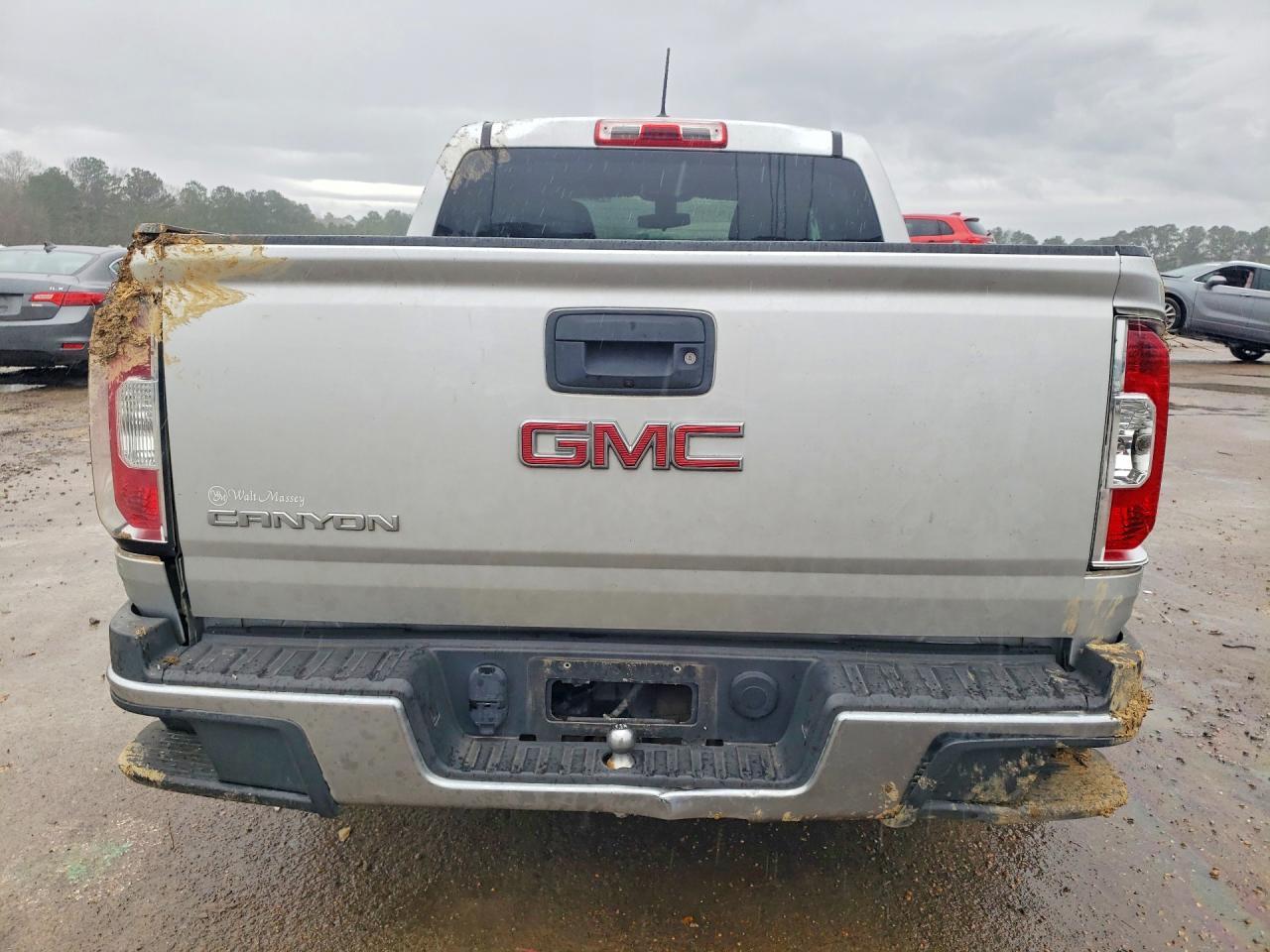 2016 GMC Canyon - Image 6