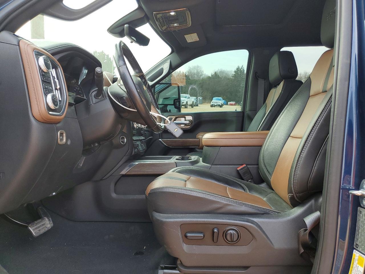 2021 Chevrolet Silverado K2500 High Country - Фото 7