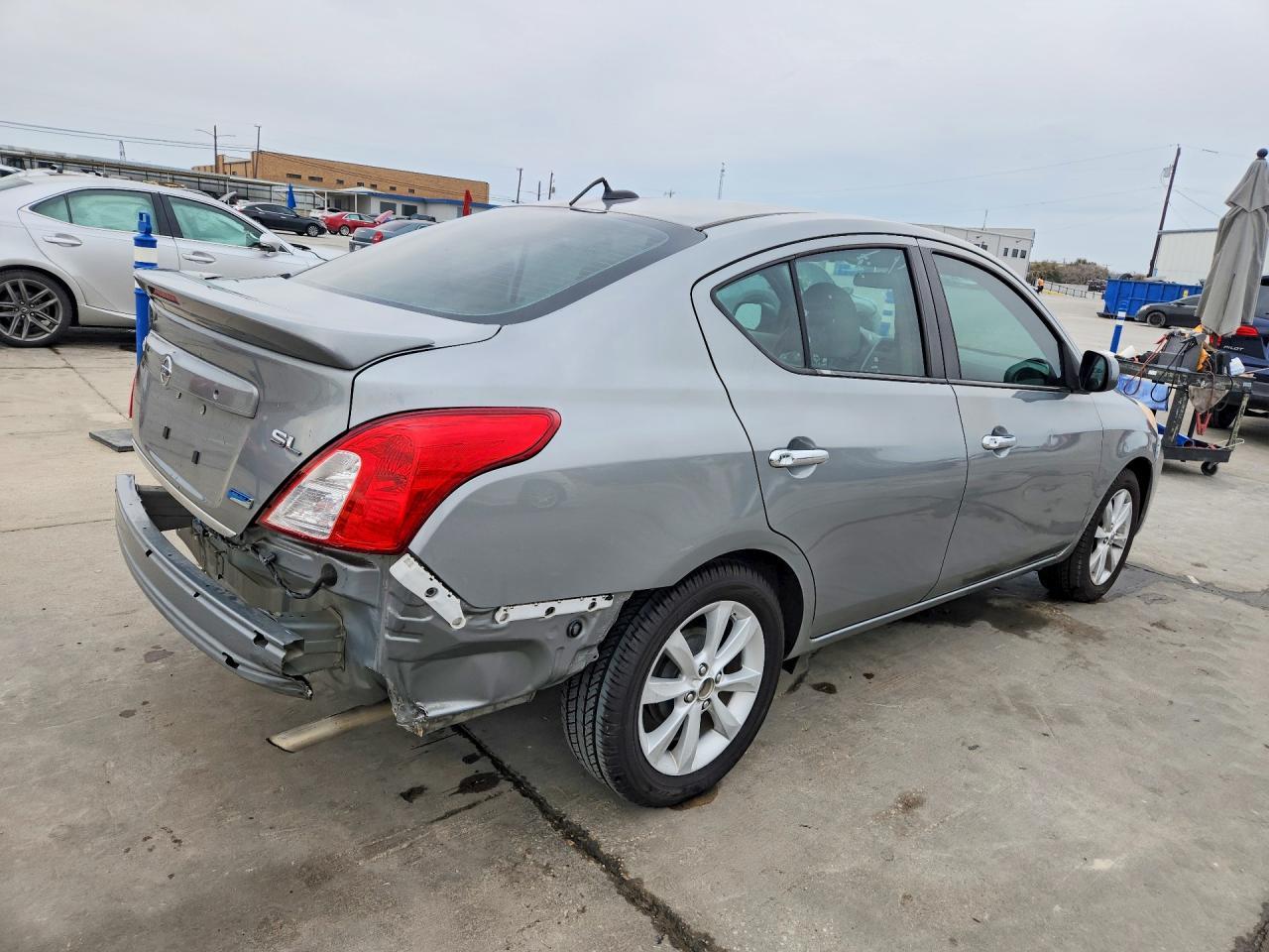 2014 Nissan Versa 1.6 Sl - Фото 3