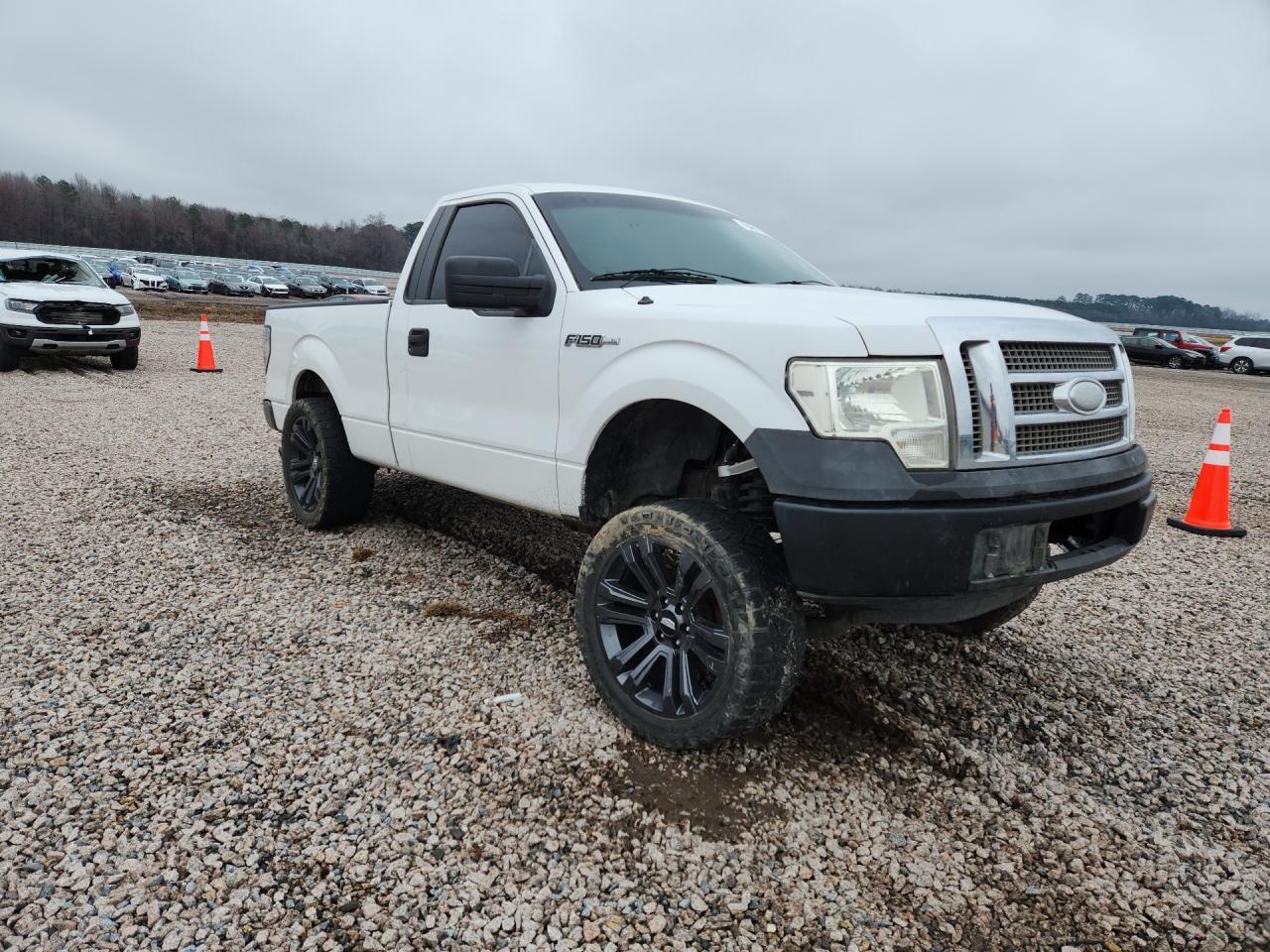 2013 Ford F150 - Image 4