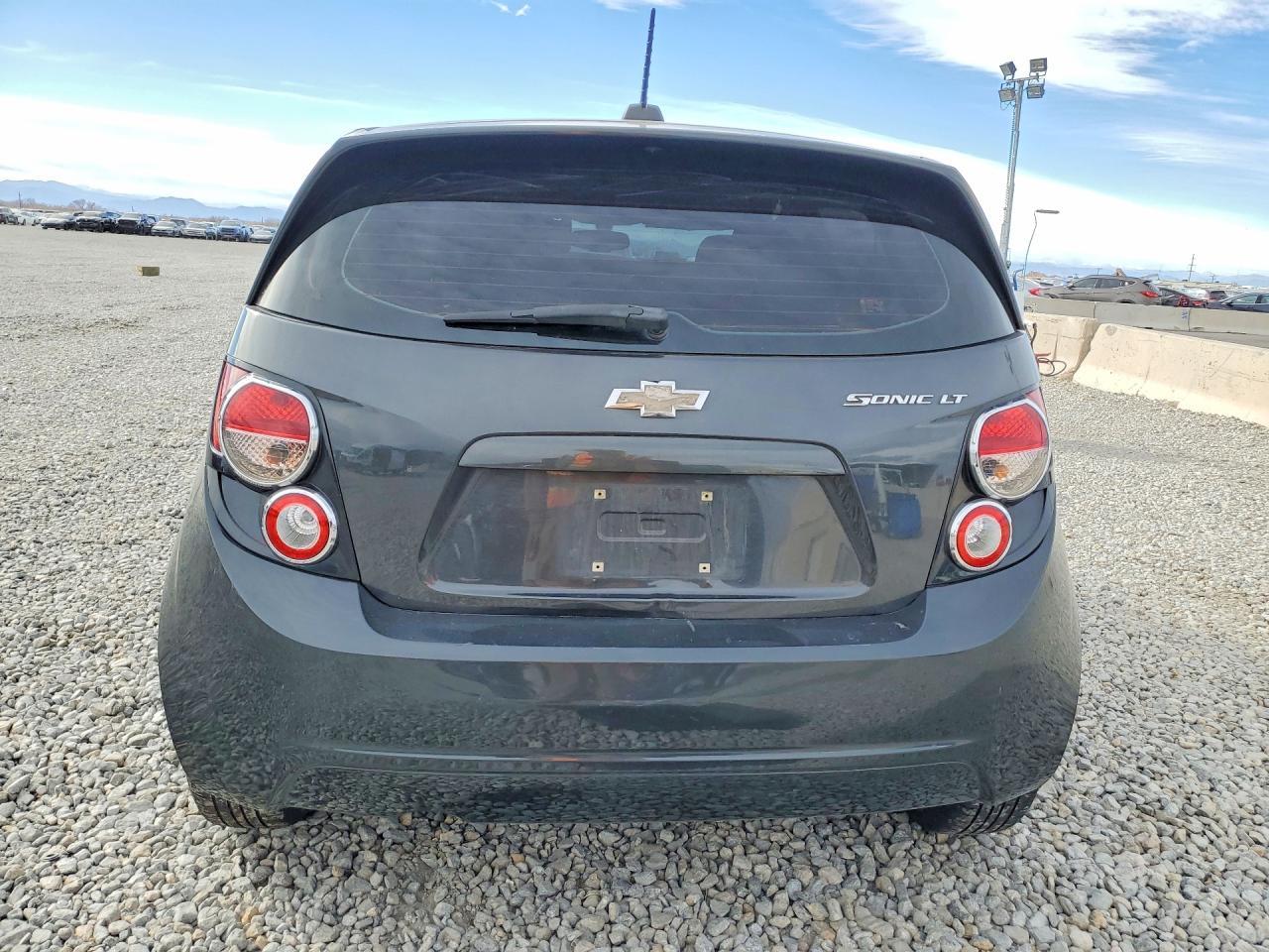 2016 Chevrolet Sonic Lt - Фото 6