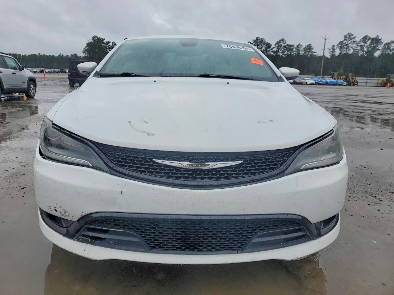 2015 Chrysler 200 S - Image 5