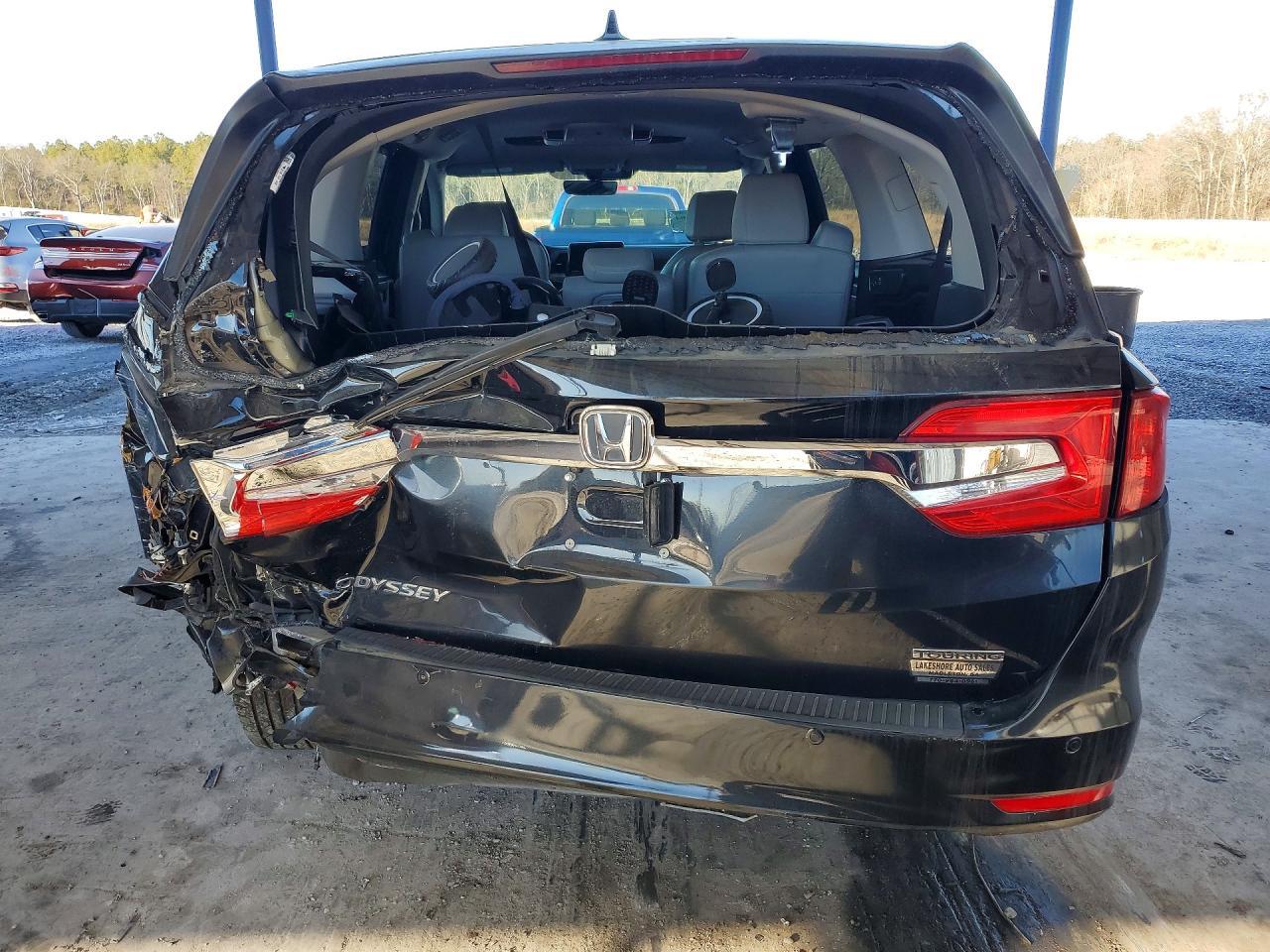 2018 Honda Odyssey Touring - Фото 6