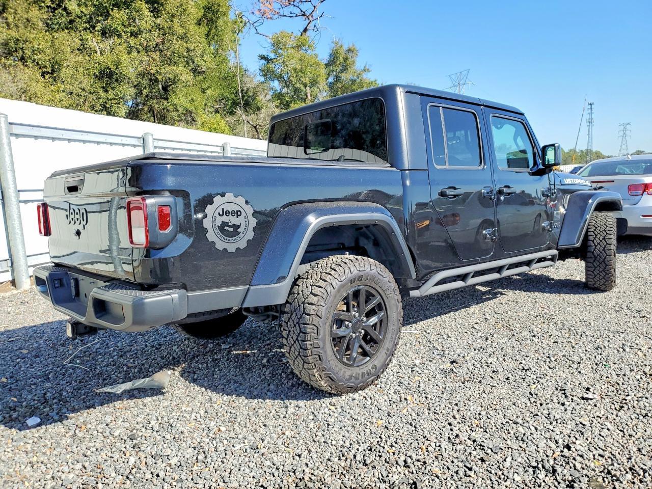 2022 Jeep Gladiator Sport - Фото 3