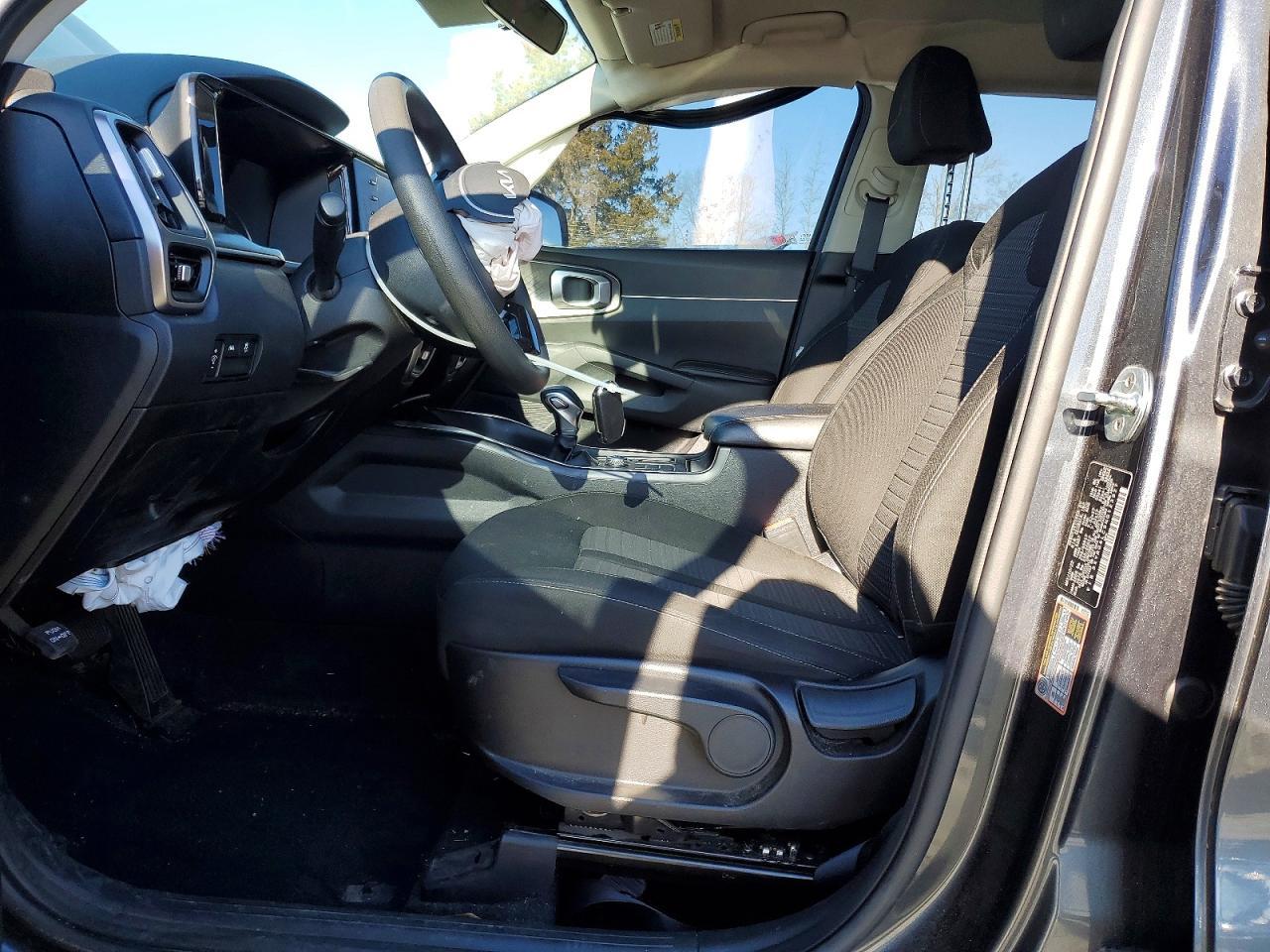 2022 Kia Sorento Lx - Image 7