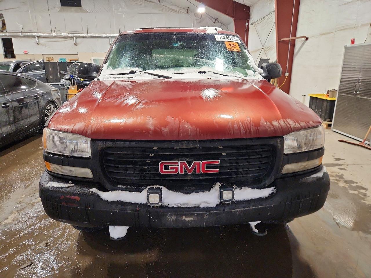 2002 GMC Yukon - Image 5