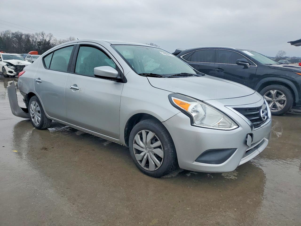 2017 Nissan Versa S - Image 4