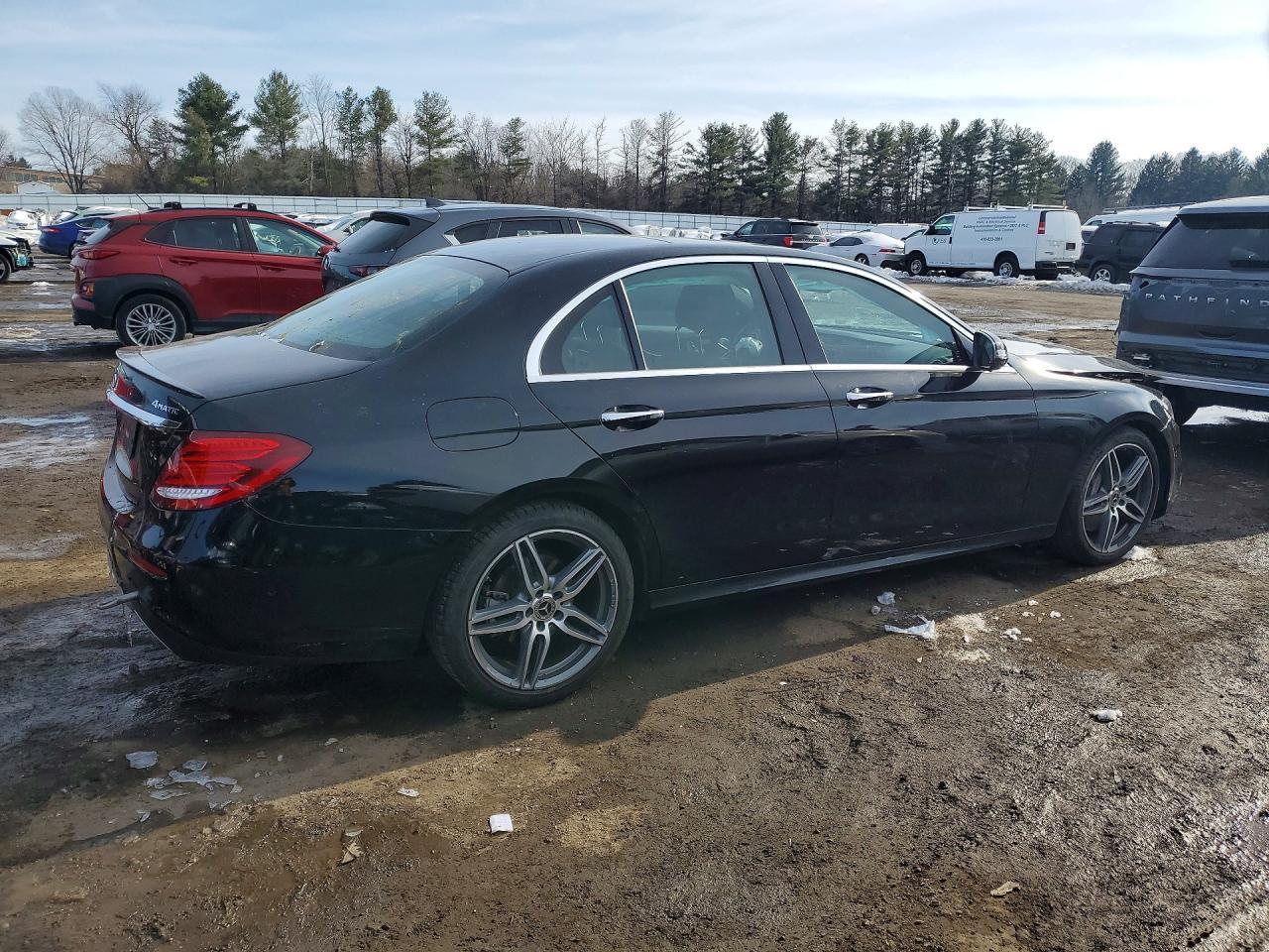 2018 Mercedes-Benz E 300 4Matic - Image 3