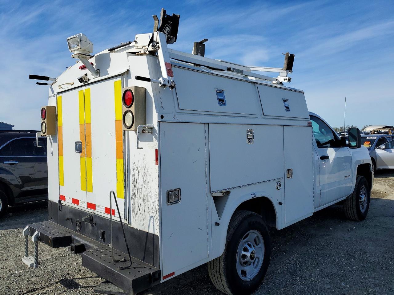 2015 Chevrolet Silverado 2500 Utility / Service Tr - Фото 3