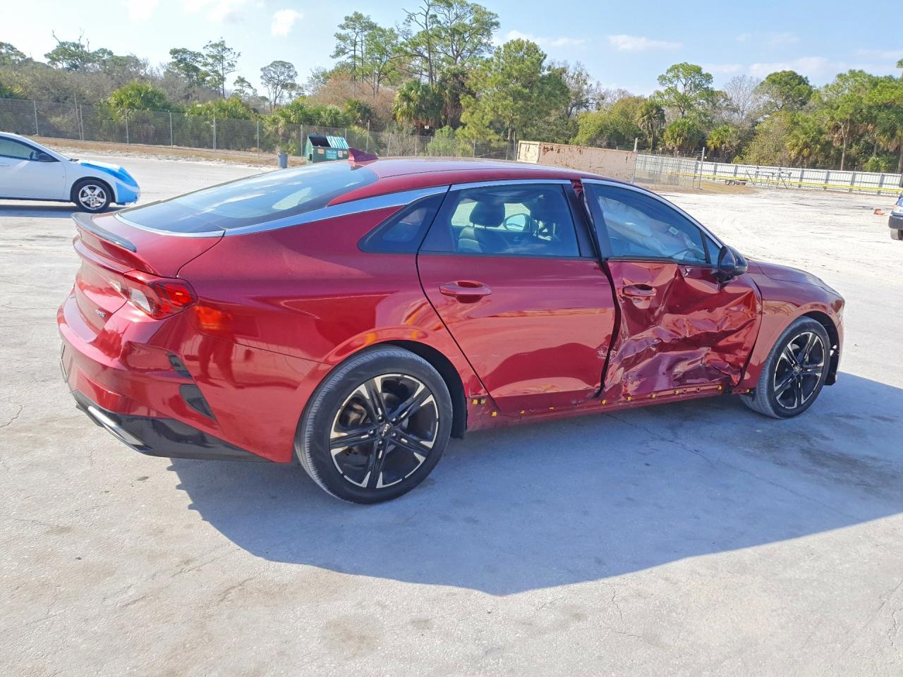 2022 Kia K5 Gt-Line - Image 3