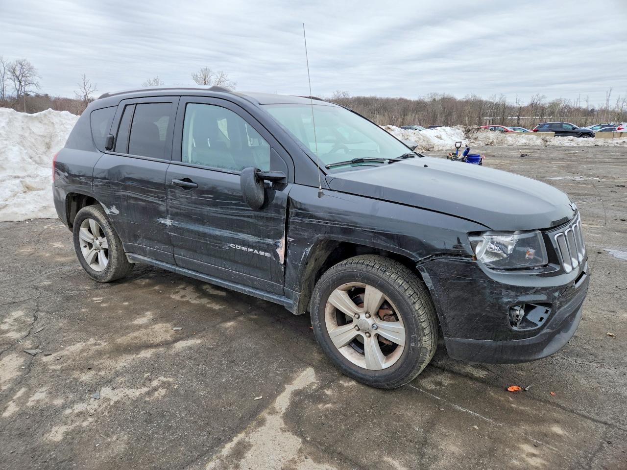 2015 Jeep Compass Latitude - Фото 4