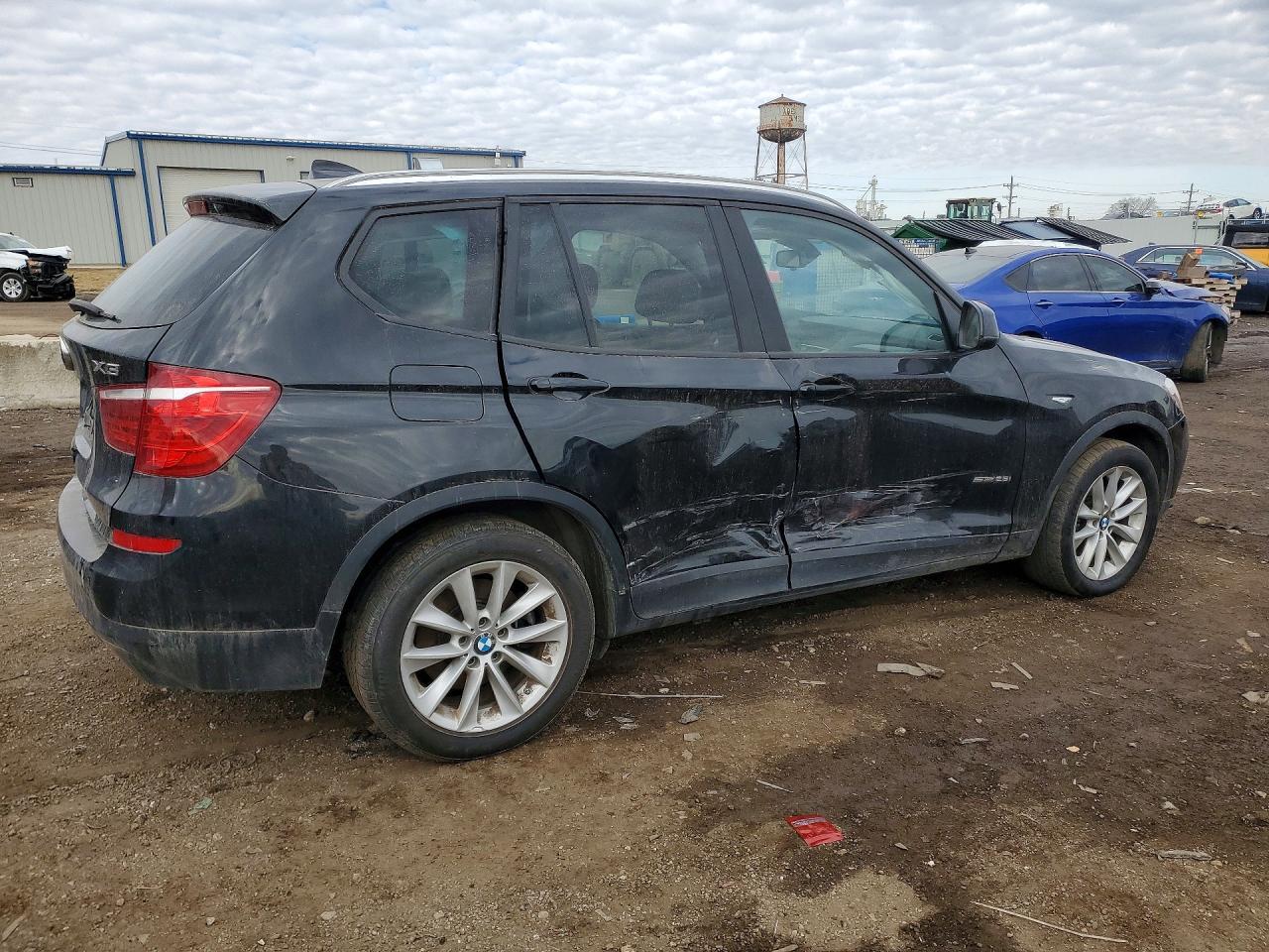 2017 BMW X3 Sdrive28I - Фото 3