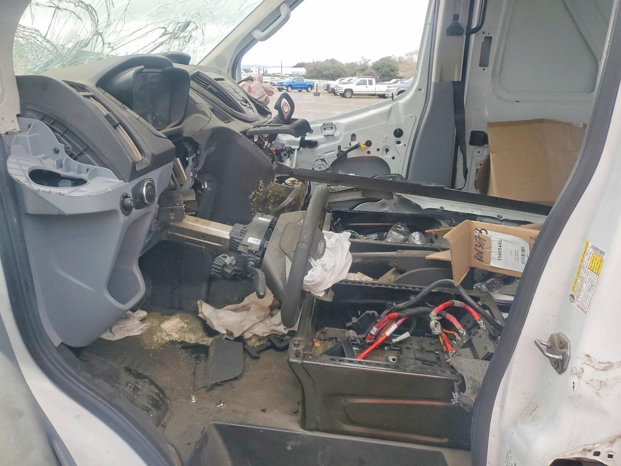 2018 Ford Transit 350 Delivery Van - Image 7