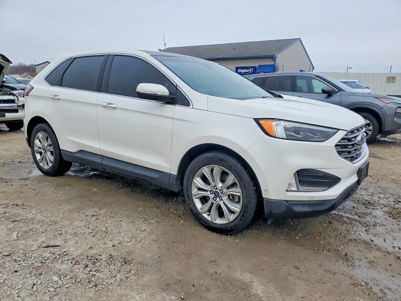 2020 Ford Edge Titanium - Фото 4