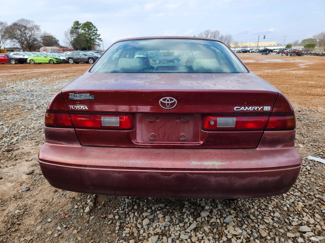 1999 Toyota Camry Le - Фото 6