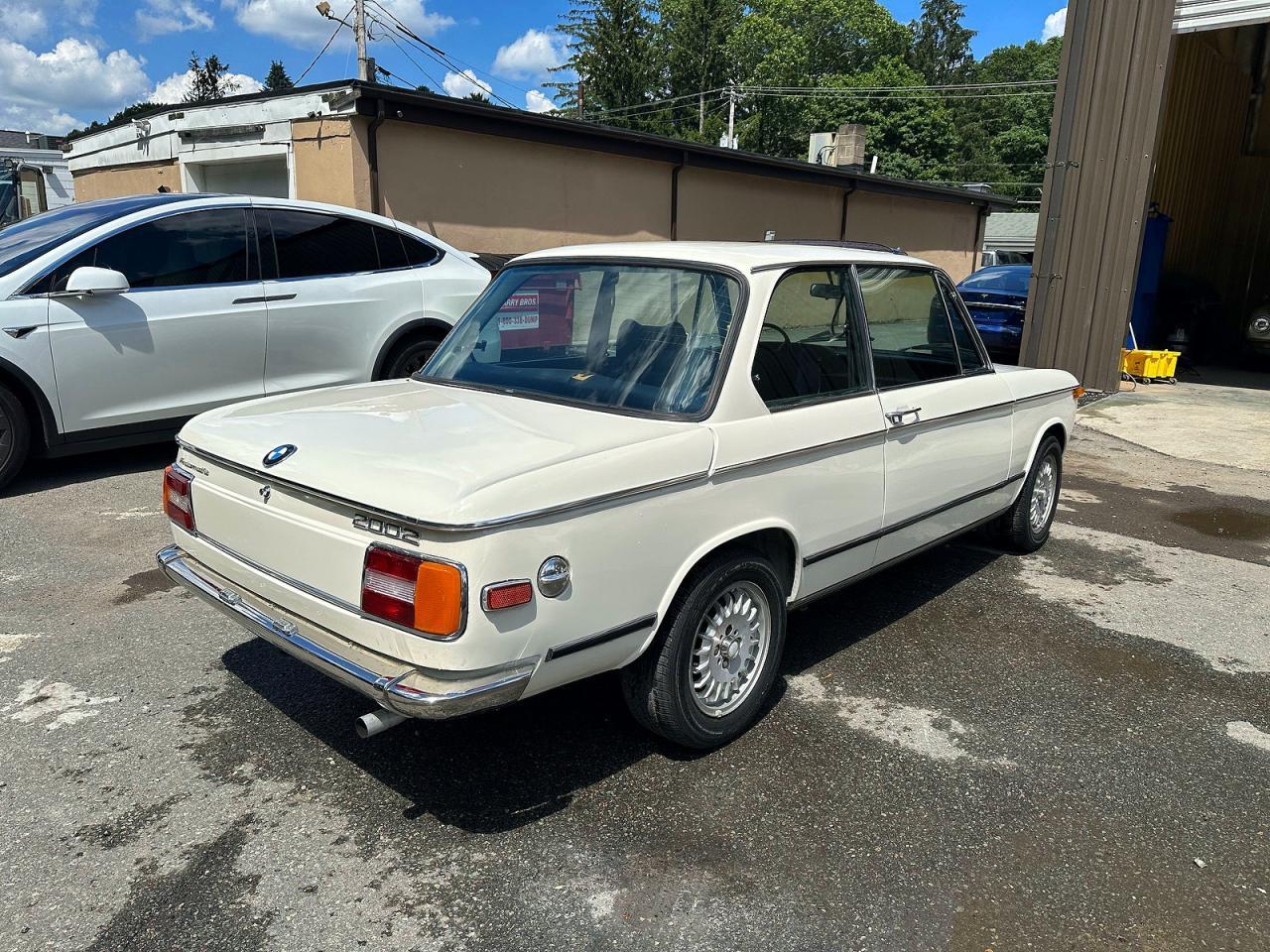 1974 BMW 2002 - Image 4