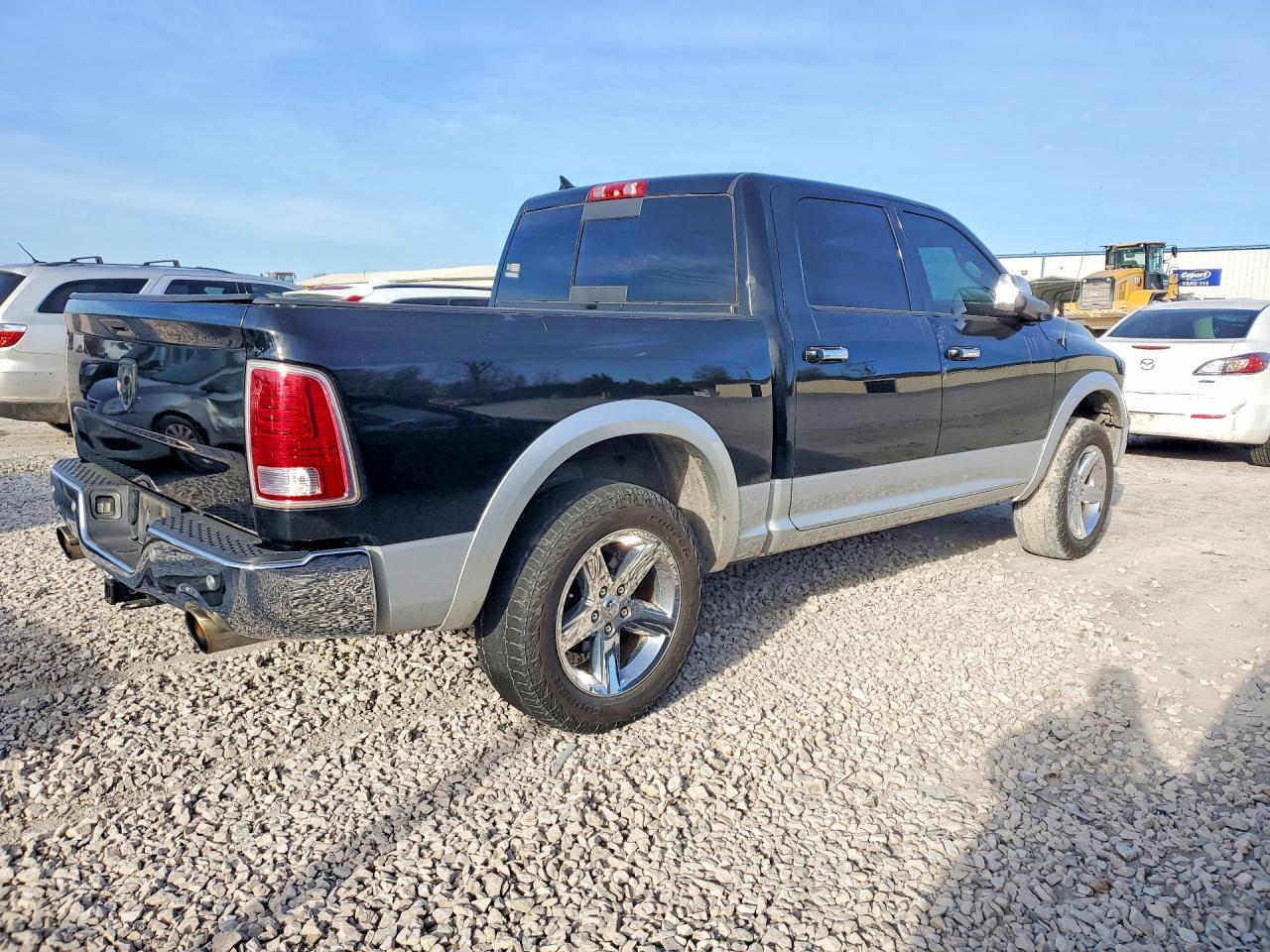 2014 Ram 1500 Laramie - Image 3