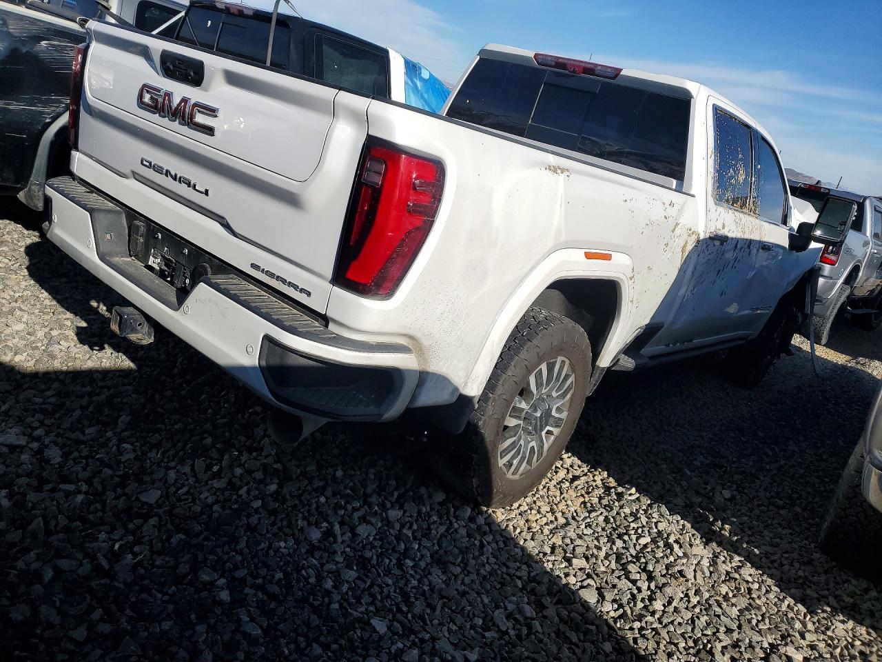 2024 GMC Sierra K2500 Denali - Фото 3