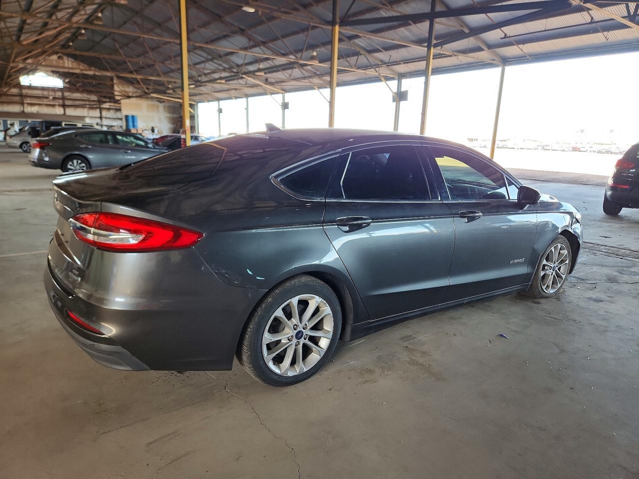 2019 Ford Fusion Se - Фото 3