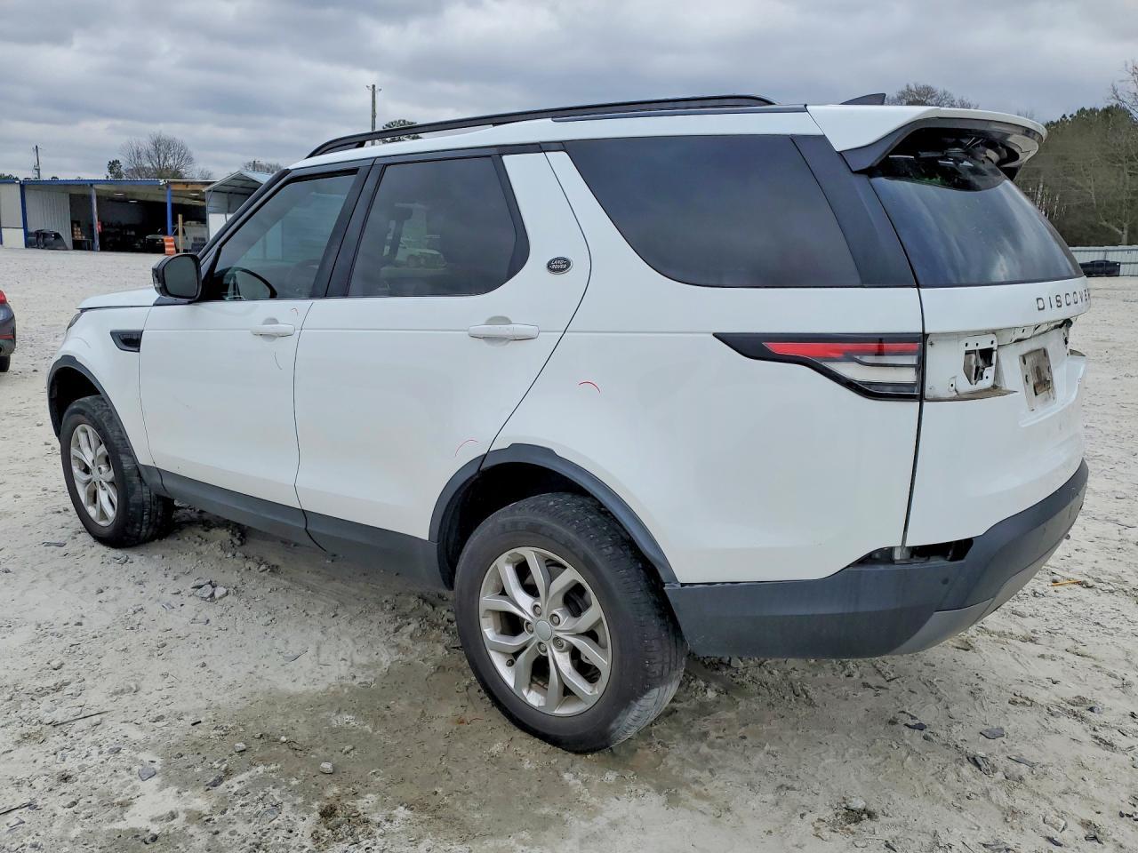 2018 Land Rover Discovery Se - Image 2