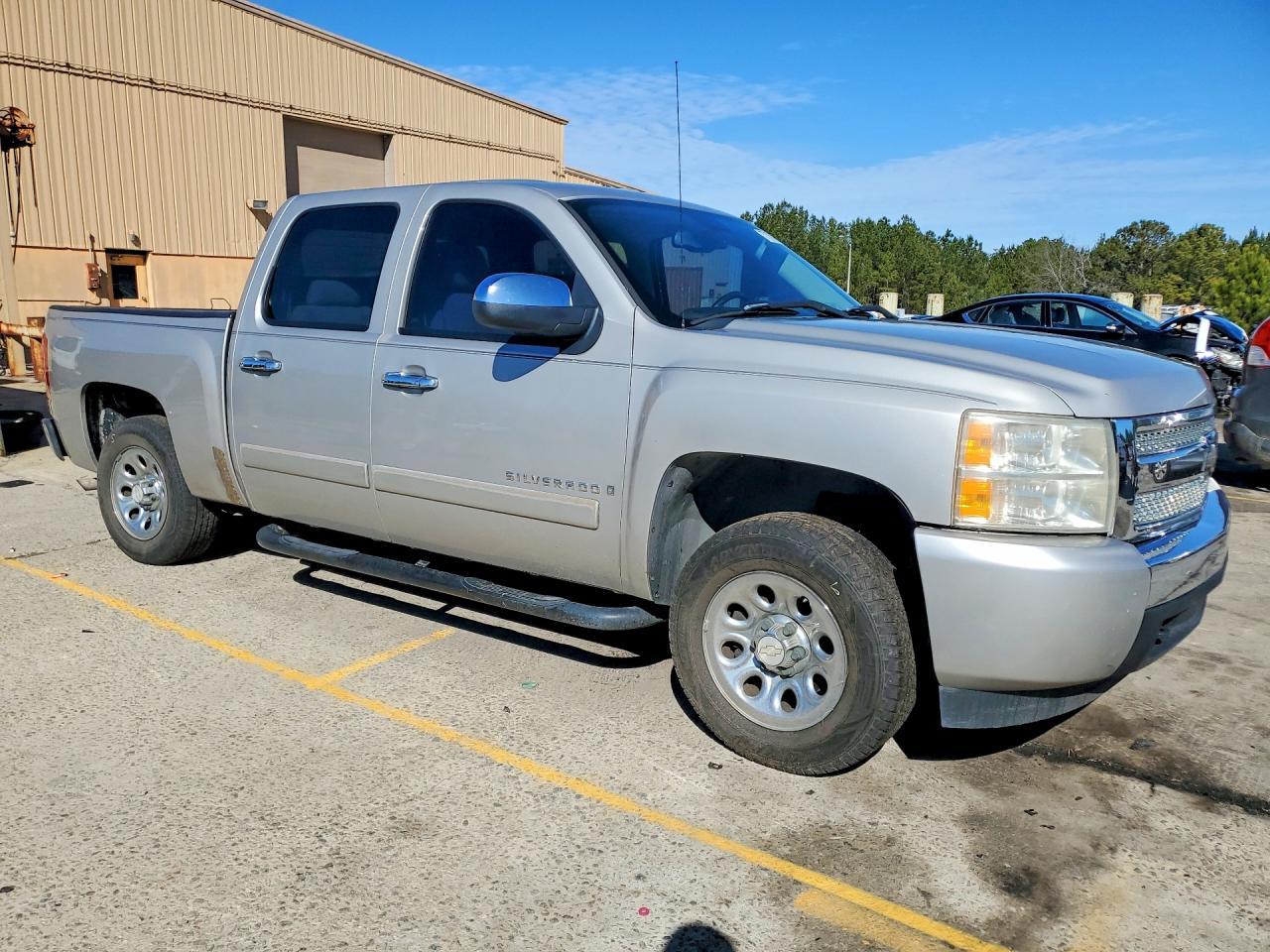 2007 Chevrolet Silverado C1500 Crew Cab - Фото 4