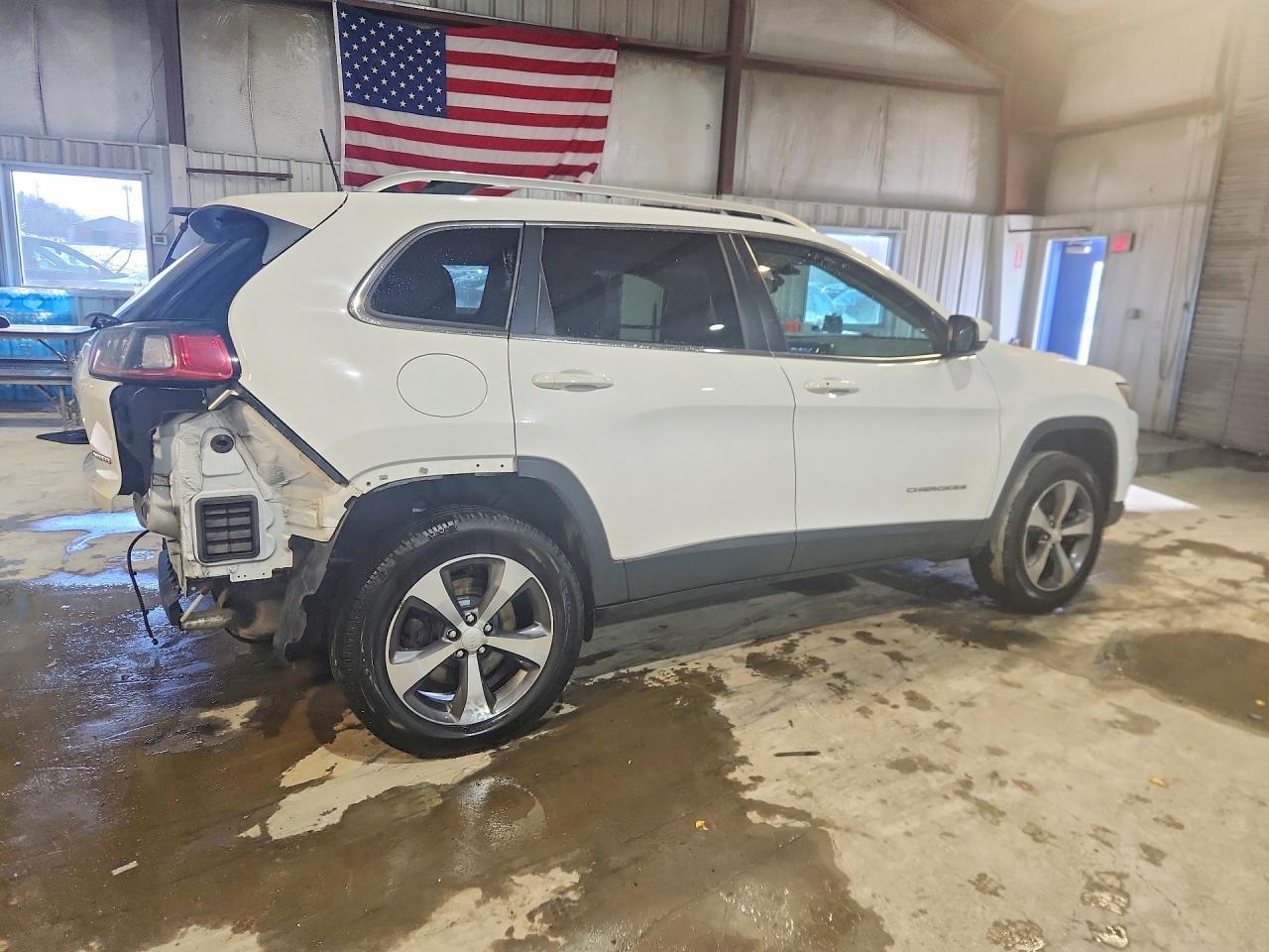 2019 Jeep Cherokee Limited - Image 3