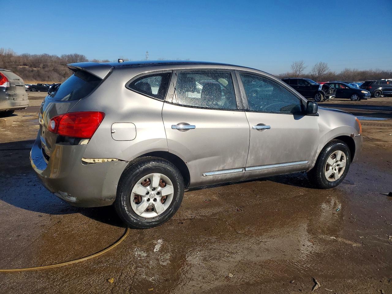 2013 Nissan Rogue S - Фото 3