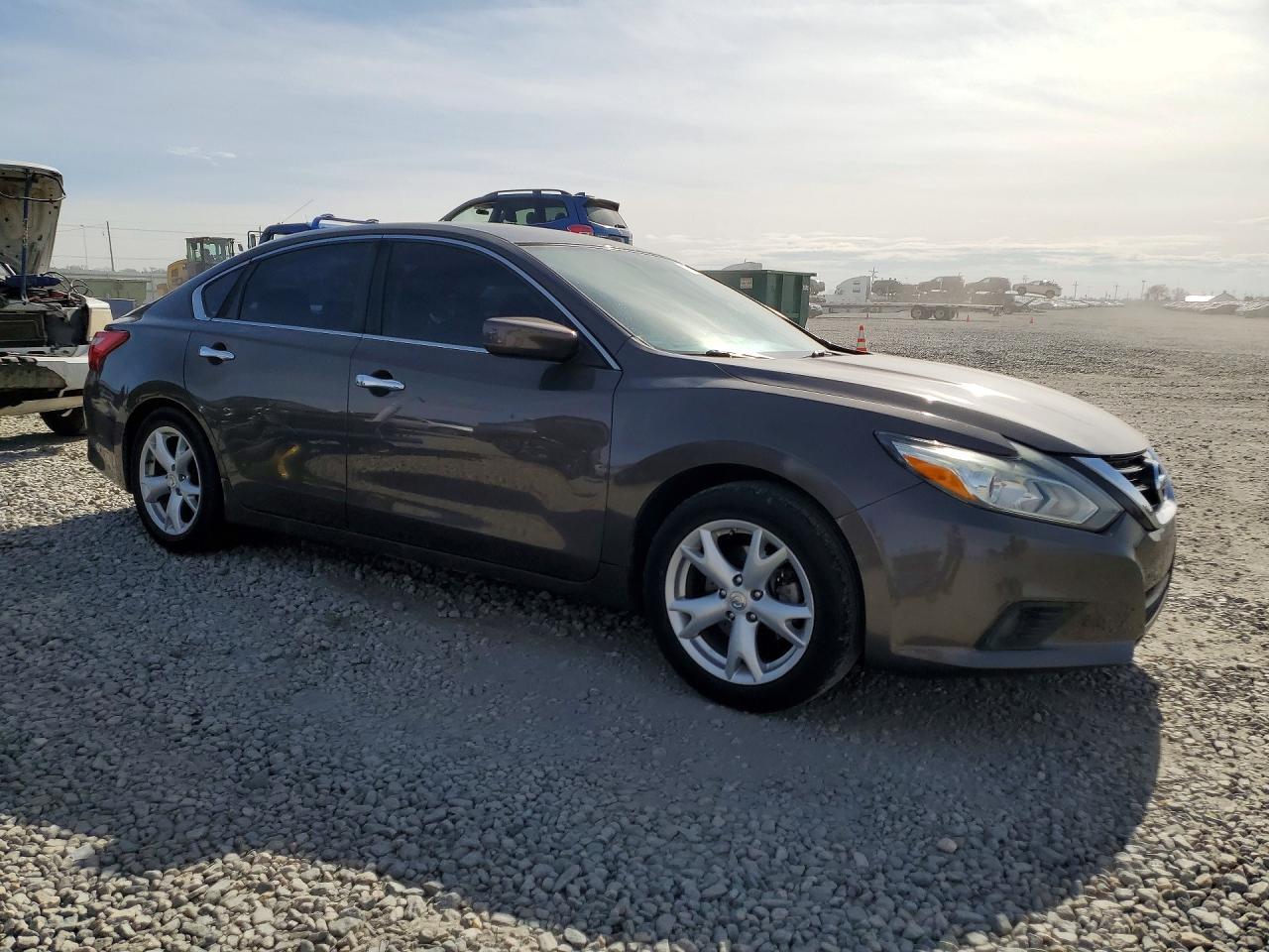 2017 Nissan Altima 2.5 - Фото 4