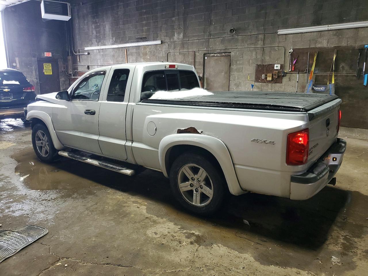 2008 Dodge Dakota Slt - Фото 2