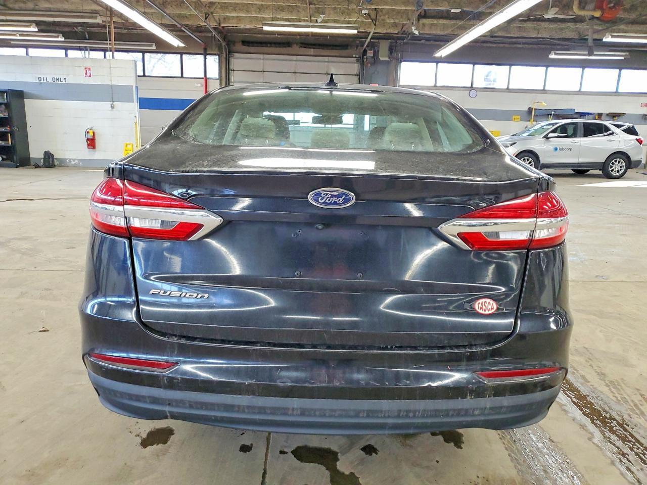 2020 Ford Fusion S - Image 6