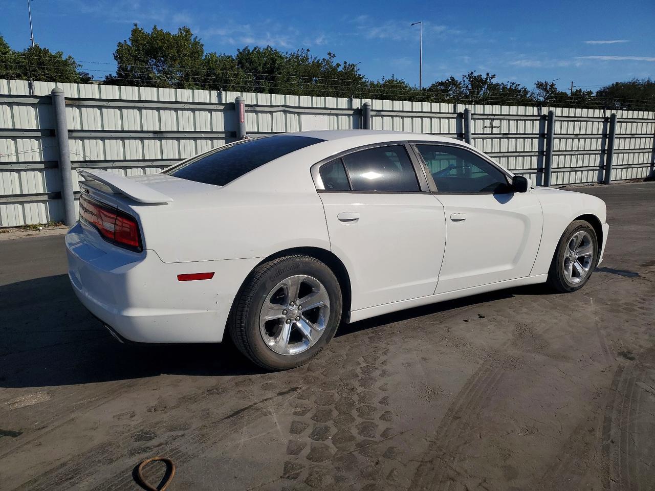 2013 Dodge Charger Se - Фото 3