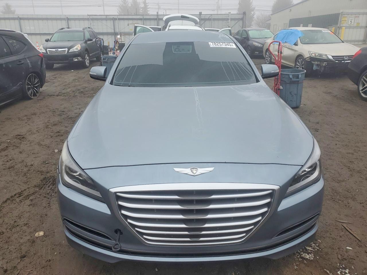 2015 Hyundai Genesis 3.8L - Фото 5