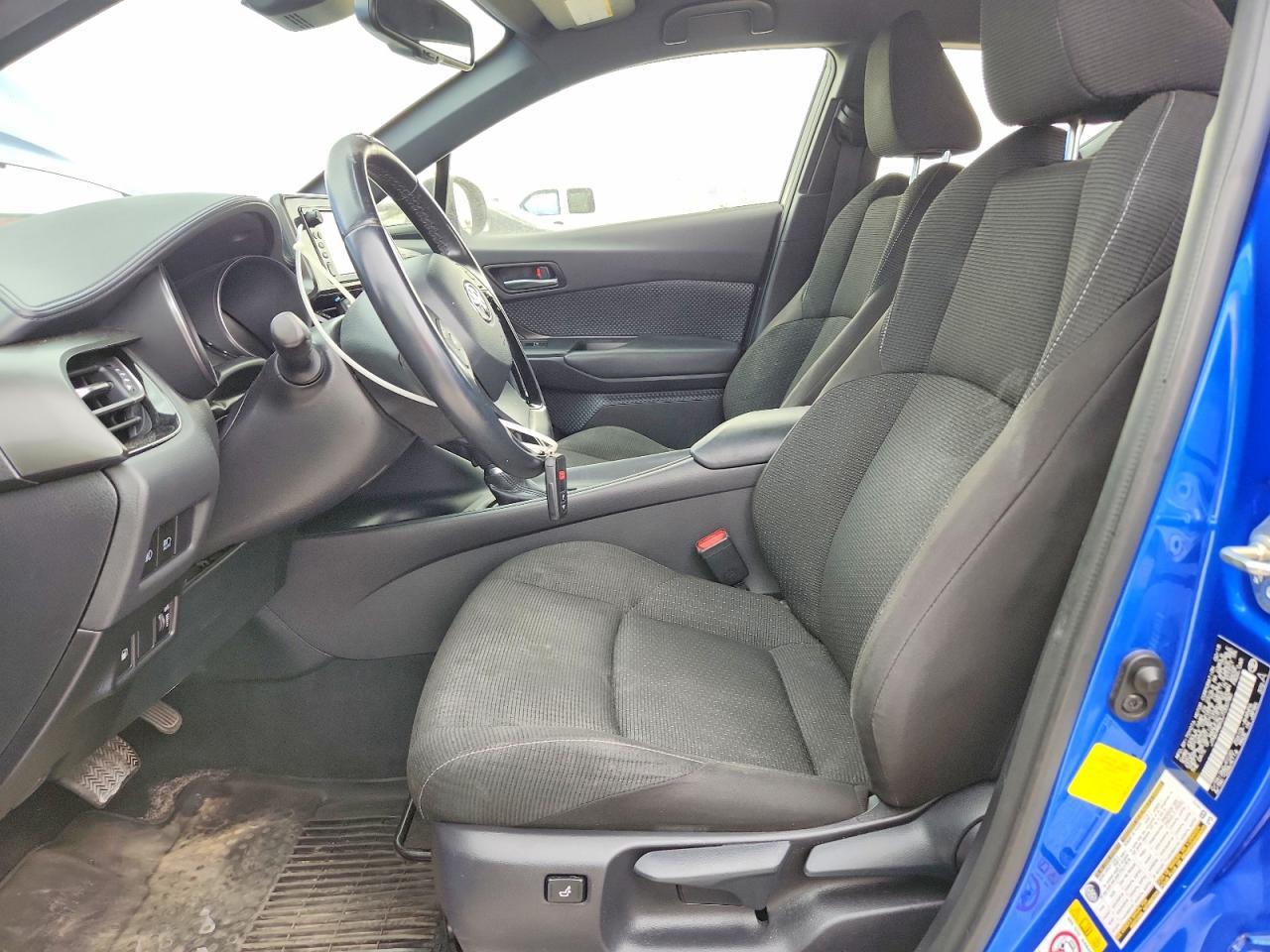 2018 Toyota C-Hr Xle - Image 7