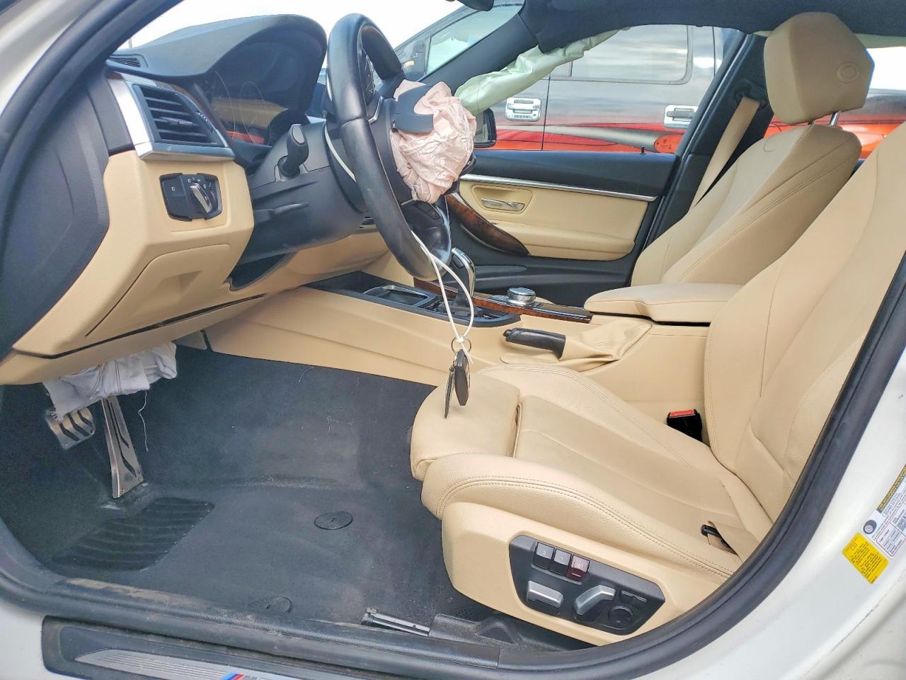2018 BMW 330 I - Фото 7