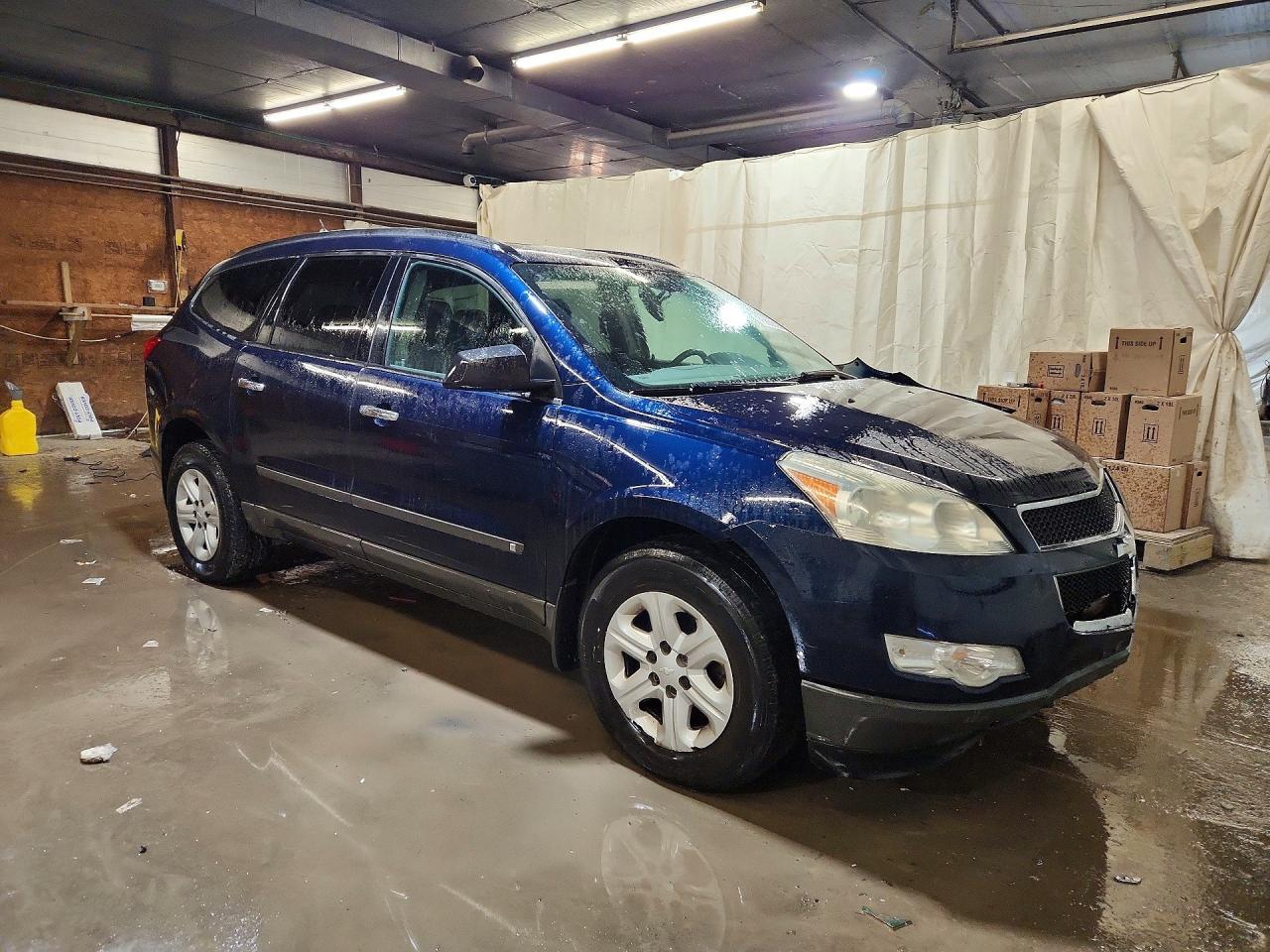 2009 Chevrolet Traverse Ls - Image 4