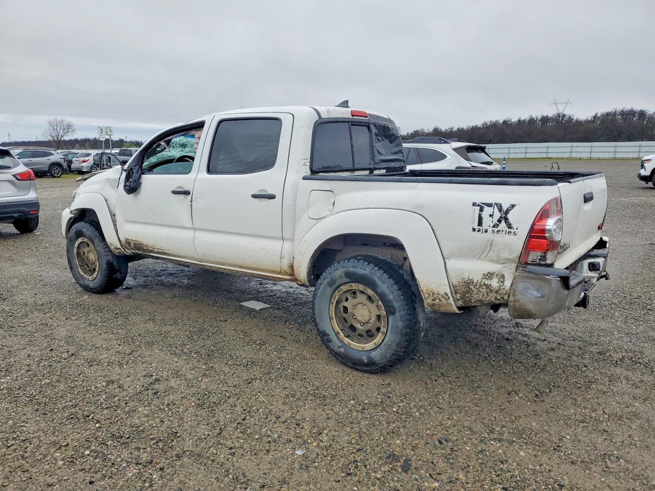 2014 Toyota Tacoma Double Cab - Image 2