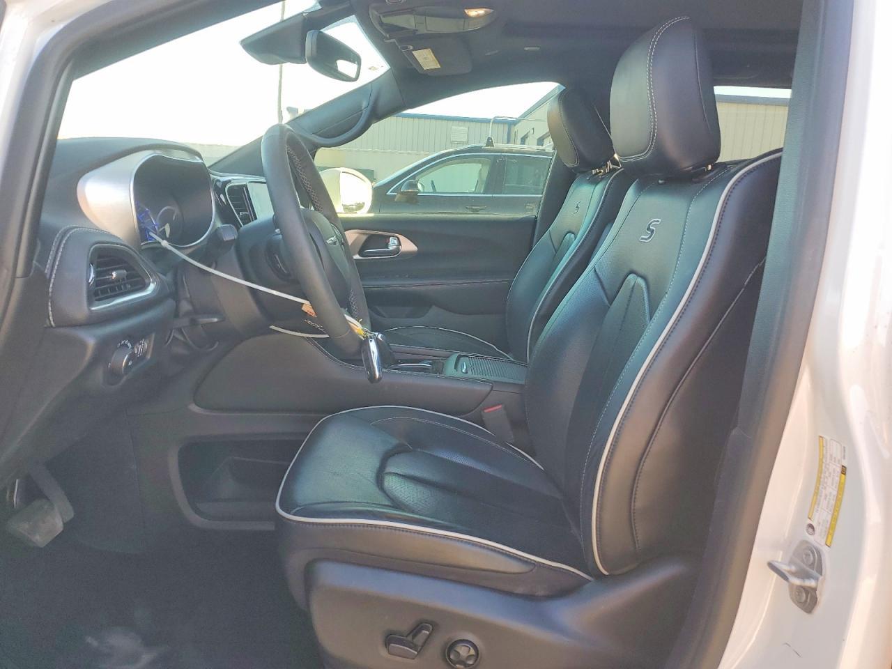 2022 Chrysler Pacifica Hybrid Limited - Фото 7