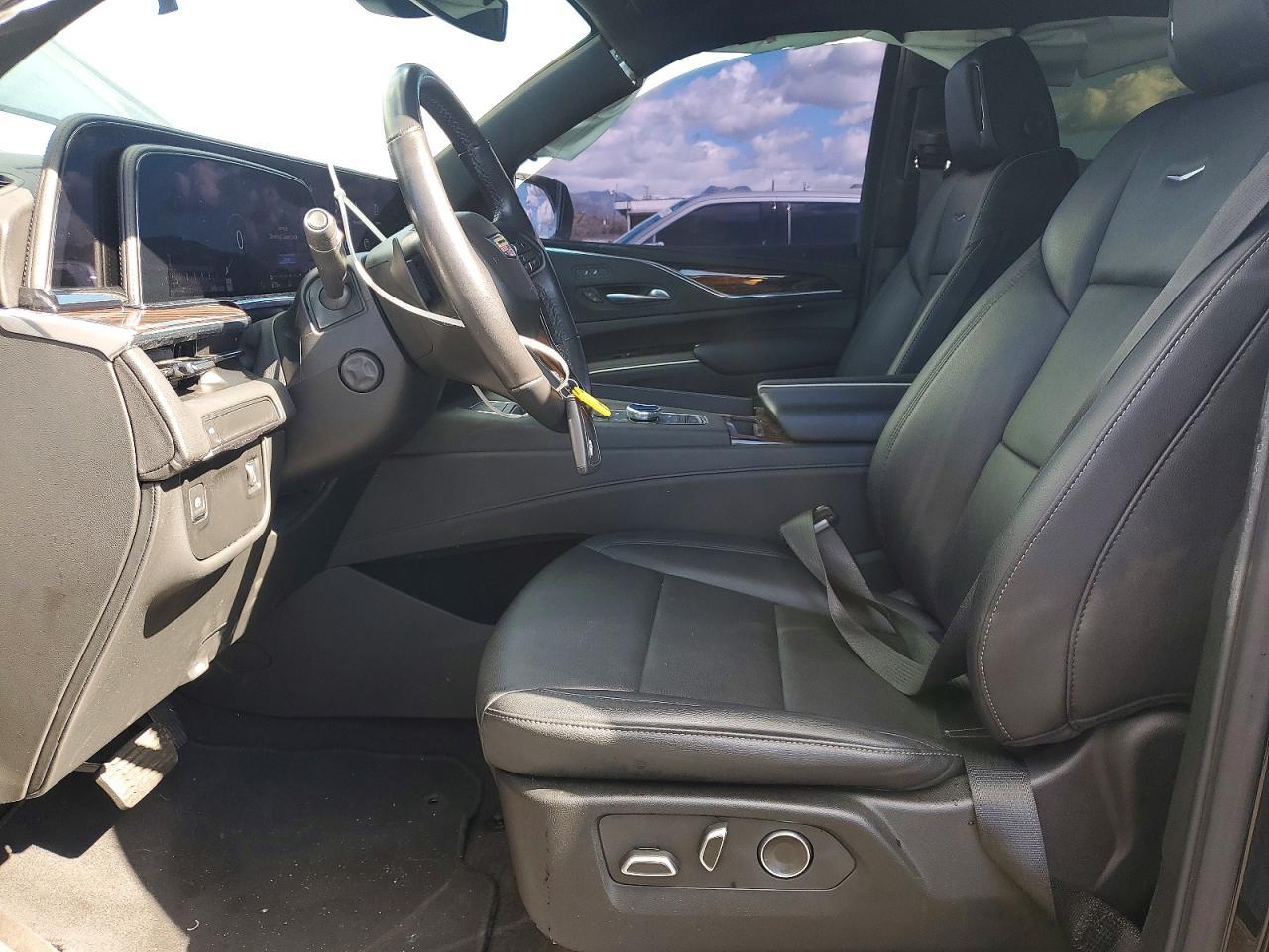 2023 Cadillac Escalade Esv Luxury - Image 7